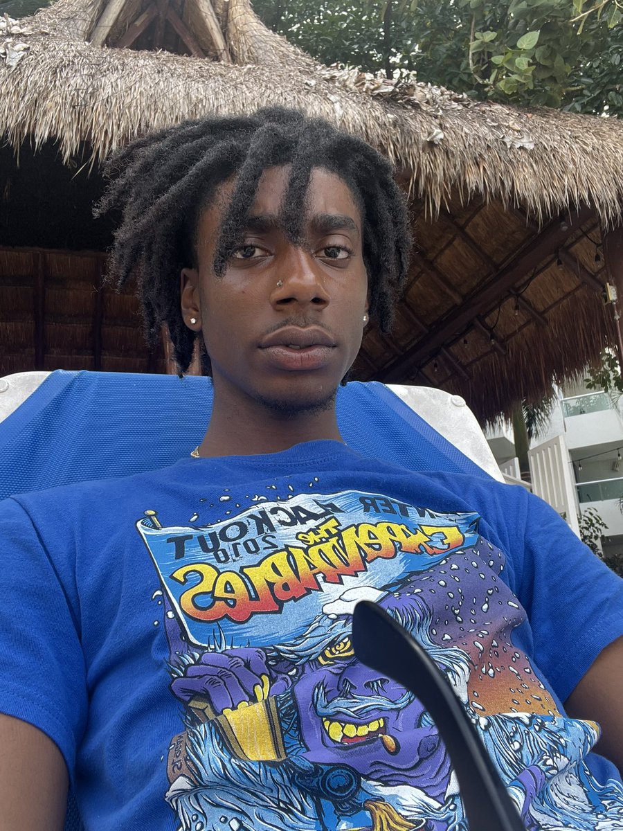 worthystickk's tweet photo. 🌎💜 https://t.co/8IcFRsxxvJ