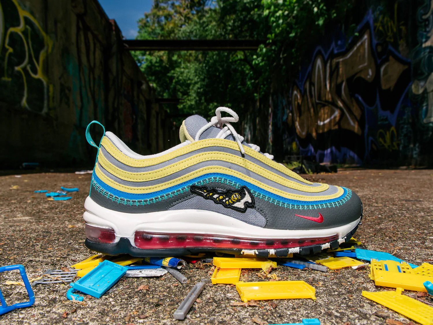 toelage tegenkomen IJver JustFreshKicks on Twitter: "Nike Air Max 97 'Air Sprung' on sale for  $108.78 shipped w/ code STYLE20 Link -&gt; https://t.co/VqPtRPh7LZ  https://t.co/XRDzYm1VZp" / Twitter