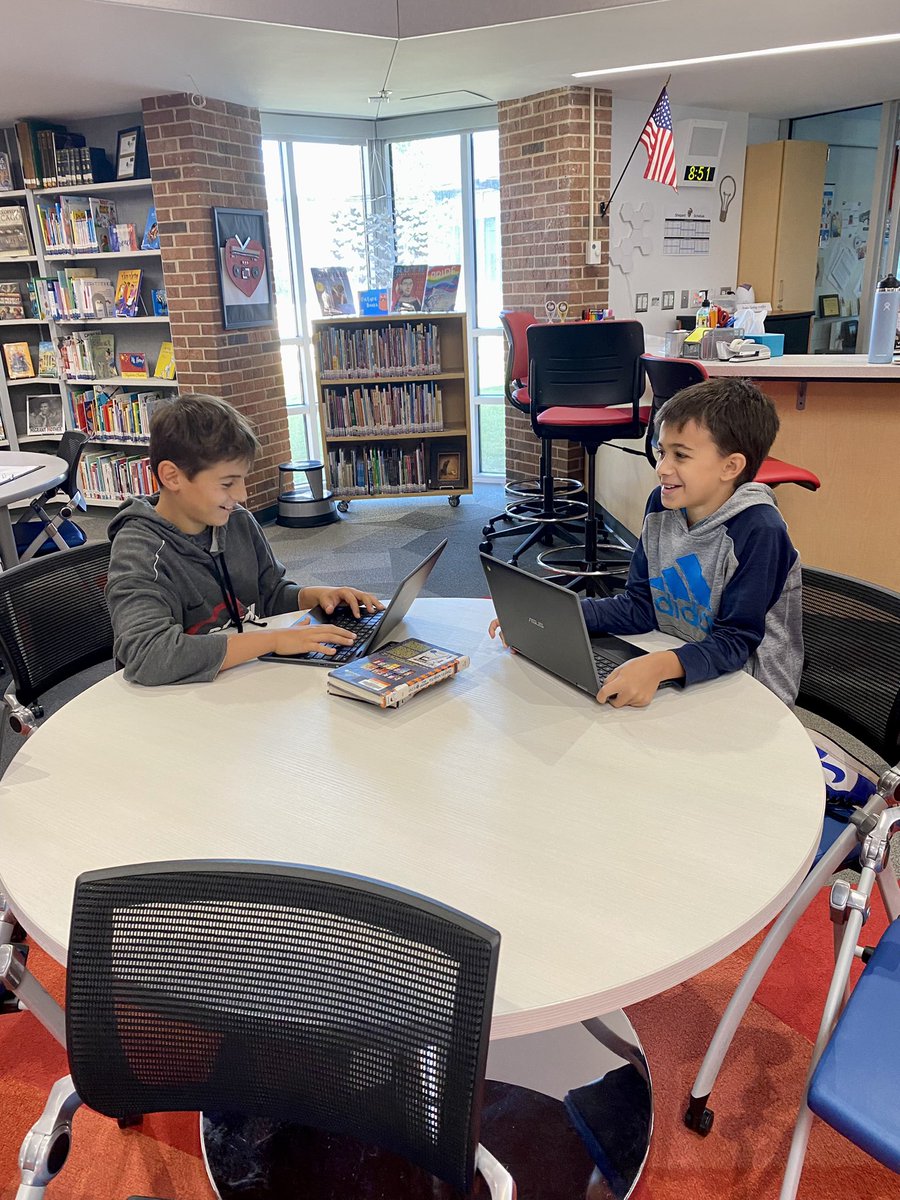 starting the year off by getting to know the learning commons and someone new ☺️ #shepardway #109way #smspride