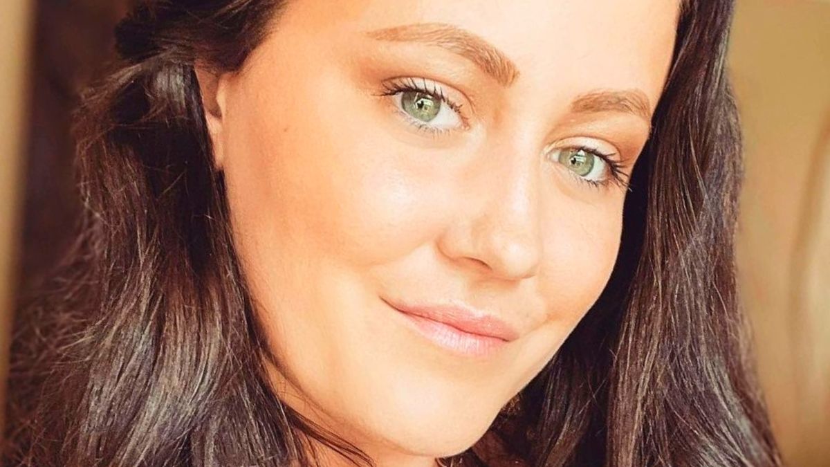 Monsters & Critics: Teen Mom 2 alum Jenelle Evans mocks the time she set fire to Kail Lowry’s peace offering https://t.co/OKXg89ZryO #crime #news https://t.co/QNQmAUfhJY