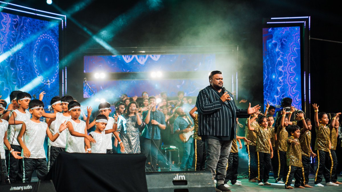 alwinthomas's tweet photo. FREEDOM CHENNAI 2022 - Day 02

#freedom #day02  #freedomchennai #concert #crusade #alwinthomas #ruahrevivalcenter #gospelconcert #tamilconcert #chennaiconcert #Chennaiconcert #chennaiconcerts #ymca  #ruahministries #ruahtv #liveconference  #deliverance #healing #altercall https://t.co/MWx4XYtWF7