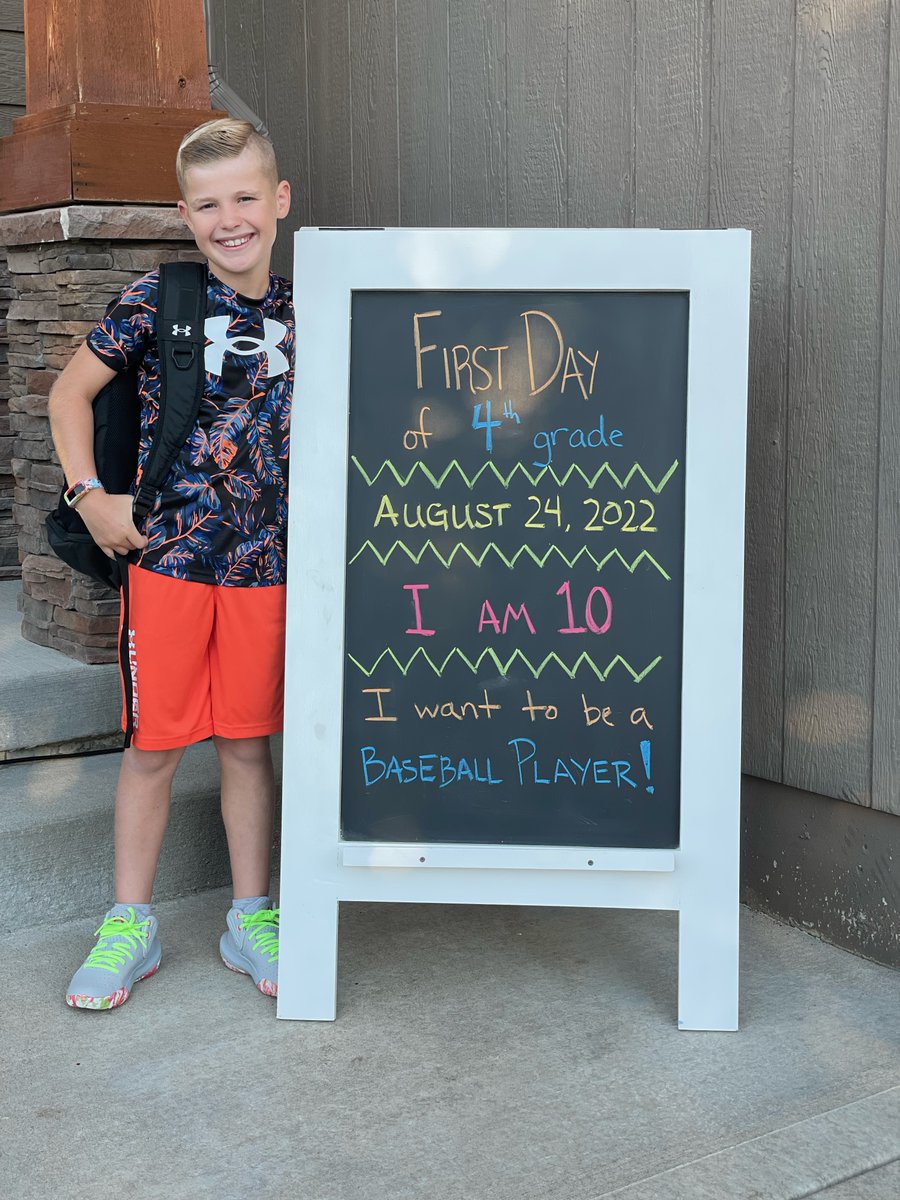 BrandonGreason's tweet photo. A fourth grader and a second grader! These two @RVRoadrunner are ready for day 1 with @JmfrancisJen and @MrsCraft_RV!  #LPSFirstDay22 https://t.co/adnIS14ezO