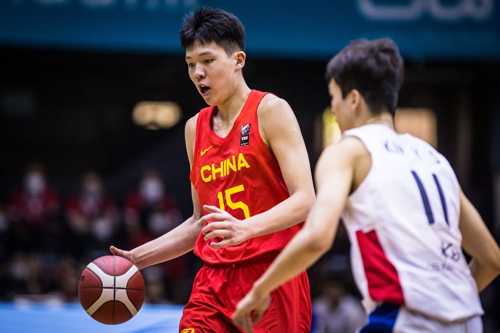 Yang Han Sen of China has been a lot of fun to watch at #FIBAU18Asia and cant wait to see the 7-1 center at #FIBAU19 
Go watch the KOR game: 7p 7r 7a 6b

We talked a lot this summer about Aday Mara's passing but Yang can deal it too:
tbc..