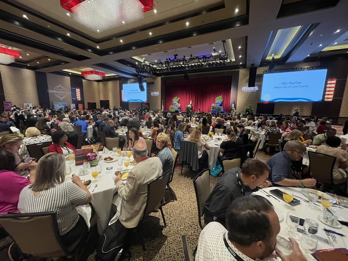 LauraCating's tweet photo. It’s a great day for #LaSummit22 in #visitlakecharles! https://t.co/AOhVXOhPbl