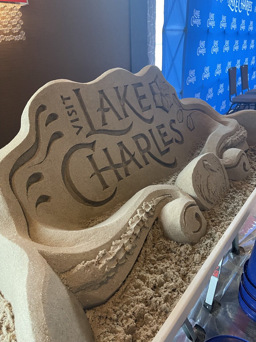 LauraCating's tweet photo. It’s a great day for #LaSummit22 in #visitlakecharles! https://t.co/AOhVXOhPbl