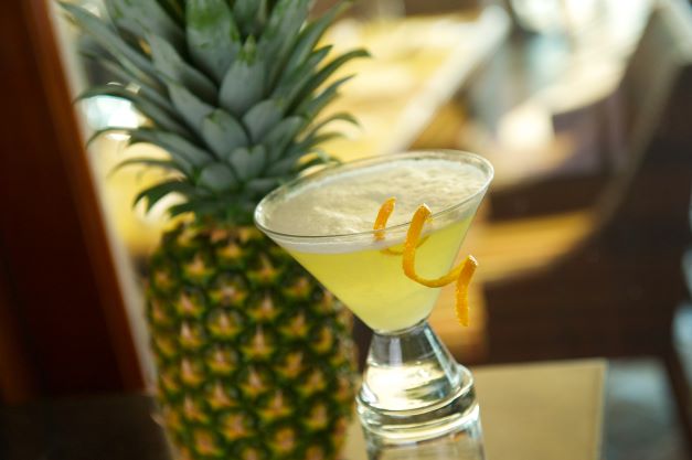 OceanKeyResort's tweet image. You will think you're in heaven at the top of this stairway. Try our decadent Cuban bread pudding! It’s a hot time in old town tonight. @hottinroofkeywest awaits.
 
@edyinethmelgarejo
 
#hottinroof #oceankeyresort #tropicaldistancing #keywest #floridakeys #noblehousehotels