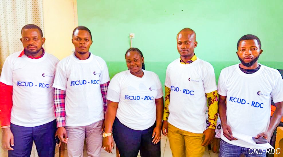 JECUD_RDC_'s tweet photo. #RDC_JECUD_RDC
Le Comité Exécutif National de l'asbl/ong JECUD-RDC a tenu sa réunion extraordinaire aujourd'hui pour fixer les nouvels objectifs de leur mission. 
Unité - Conscience - Progrès https://t.co/D4PYmjkVhf
