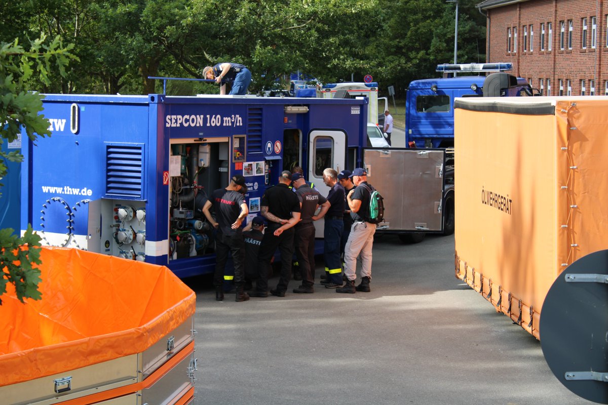 thw_lv_kueste's tweet photo. Die Übung ist beendet und unsere ehrenamtlichen Einsatzkräfte rüsten ihr Material zurück und stellen die Einsatzbereitschaft wieder her. Wir danken allen eingesetzten THW-Kräften für ihr Engagement. #balexdelta https://t.co/iFw6akZtjL