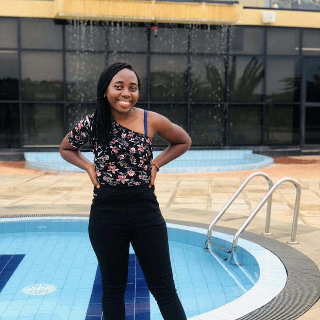 EpicHotelSuites's tweet photo. Smile! Happiness looks beautiful on you @ aline__only π
π·: @ aline__only Instagram
#MantisEPICHotelandSuites #Mantis #MantisCollection #LuxuryHotel #Rwanda #VisitRwanda https://t.co/cuxdDlZB6u
