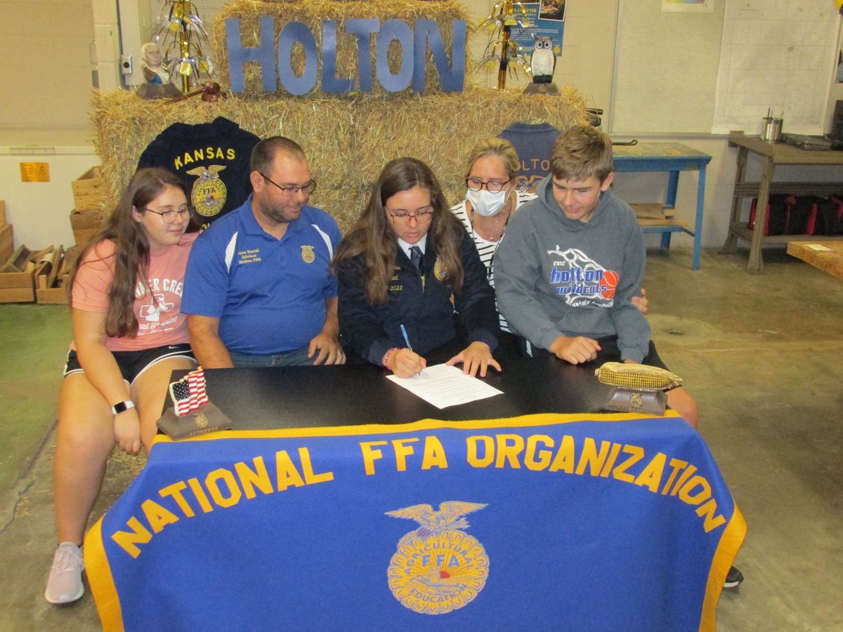 holtonFFA's tweet photo. TOMORROW NIGHT: Please help spread the word and reminders that Thur, August 25th is our FFA open house, parent night and signing day. All members and their families are invited to pass through, tour facilities and step in front of the backdrop to sign our pledge.  #weareholton https://t.co/TmaxBg6k91
