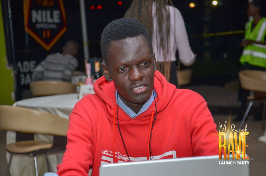 ractive_ug's tweet photo. But why has the hashtag still refused to trend?

#Court8MidweekRave 
#Ractive https://t.co/DPulHSKd7r