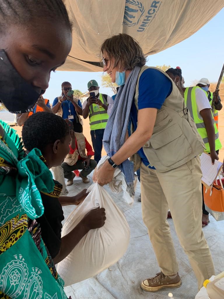 NNadazdin's tweet photo. Distribution of WFP food rations to returnees from Zambia in the transit centre run by UNHCR, facilitating their return to homes in DRC https://t.co/bZlM4m3k7R