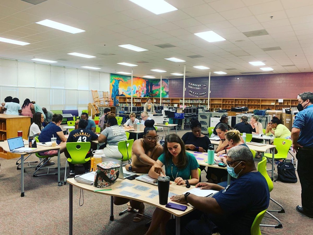 CMS_Advanced's tweet photo. 🍎We worked with #TeamTuck today at @TuckaseegeeLITD @TuckTownPTA
👯♀️They learned how “it takes two” to co-plan & co-teach effectively and are embracing inclusive practices.
#CMSLITD https://t.co/IEmO5W2WXp