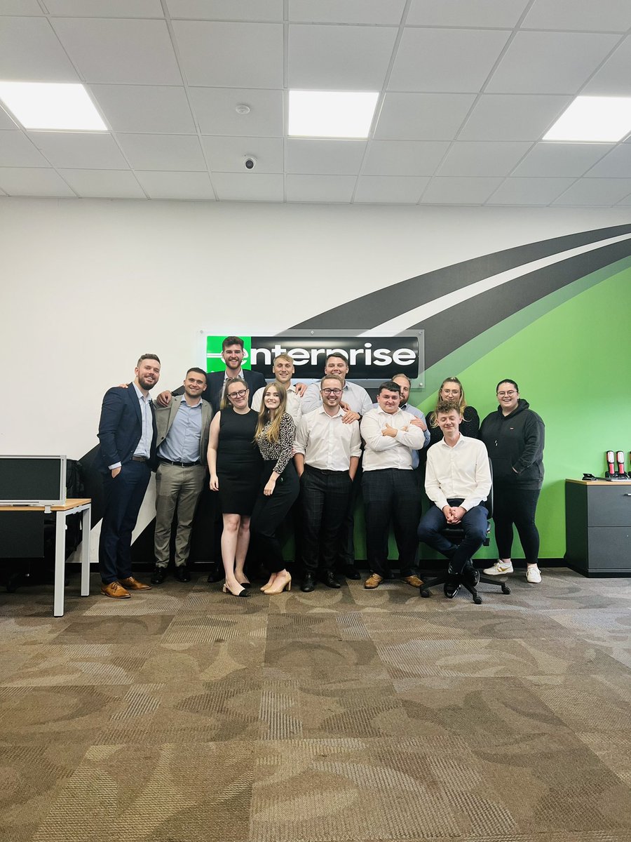 leah_erac's tweet photo. Great night at the U26 Customer Service Roadshow! 🌟 https://t.co/22EzmaBMF9