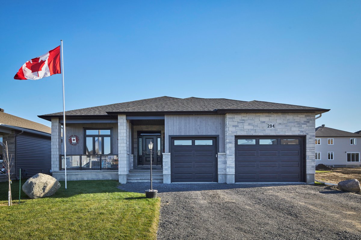 CorvinelliHomes's tweet photo. It's time to vote for People's Choice Award!

https://t.co/SmWAsurdOl

#GOHBAvote #GOHBAawards #HousingDesignAwards #AllThingsHome https://t.co/ulKWHq45az