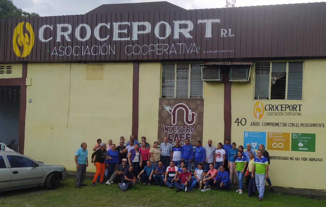 Sunacoop Portuguesa realiza asistencia jurídico contable a la Asociación Cooperativa CROCEPORT en el municipio Ospino del Estado Portuguesa. ¡En Sunacoop le servimos al pueblo! @NicolasMaduro #VenezuelaEnCrecimiento