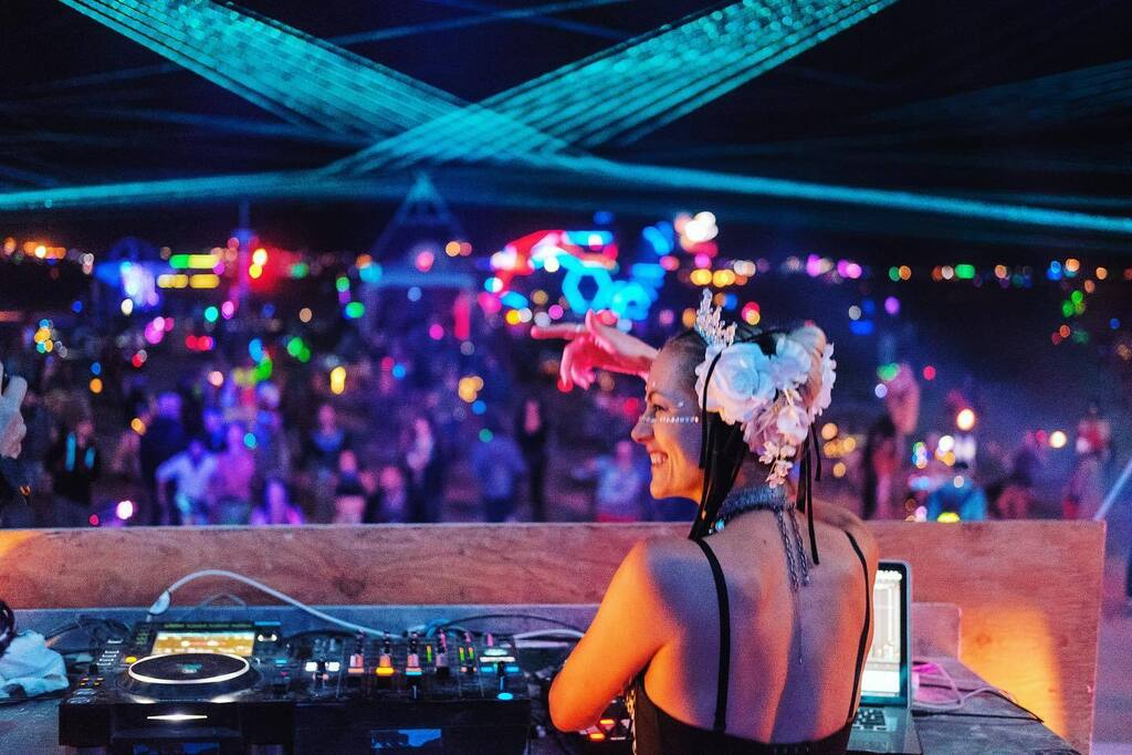 Naugh1yPrincess's tweet photo. Can’t wait to be back in the dust!!!! This was at @campquestionmark 2019 what an epic year! 3 years is a long time to wait and I’m so ready to drop some fire!! 🔥🔥🔥
#letsgo #burningman2022 #fuckyeah #throwdown #campquestionmark #dj #naughtyprincess #bassmusic #trapmusic #trap… https://t.co/XSyAd6fMy7