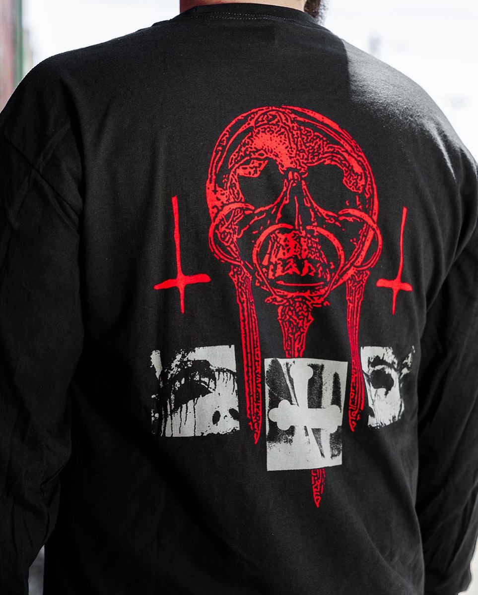 CD_Records's tweet image. These @SlowbleedCA four-sided longsleeves and shortsleeves are running low, so get yours now at creatordestructor.com! 😈