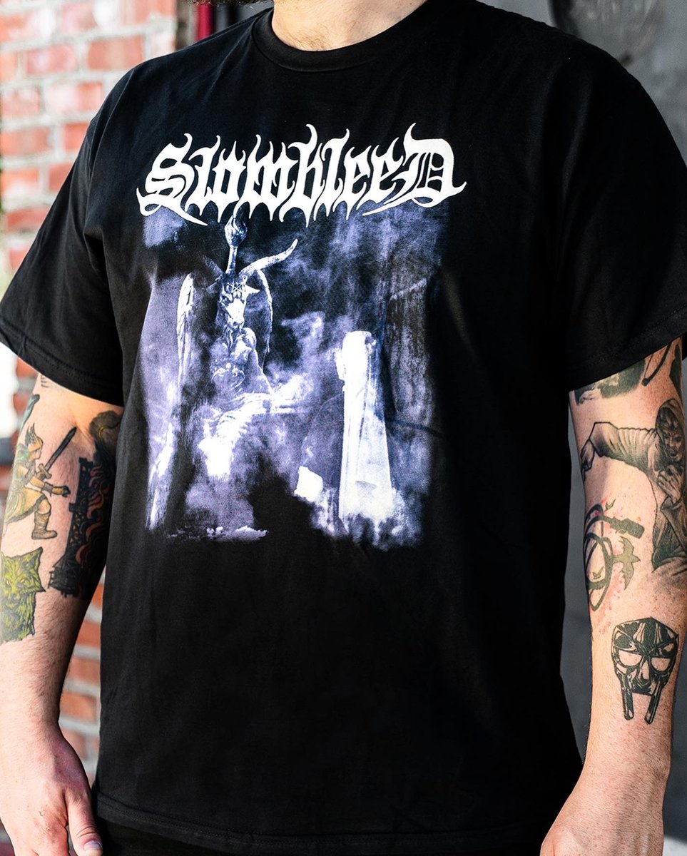 CD_Records's tweet image. These @SlowbleedCA four-sided longsleeves and shortsleeves are running low, so get yours now at creatordestructor.com! 😈