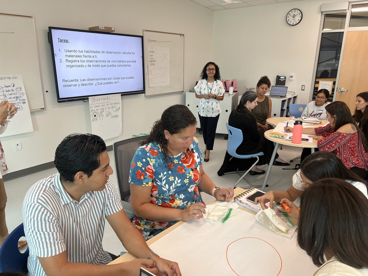 @SrtaWornom and @PaulaHe70895156 modeling a hands-on science lesson in the TL with our new DLI educators! #WeAreVBSchools @FlinnNancye @nicscud @MonsieurZN