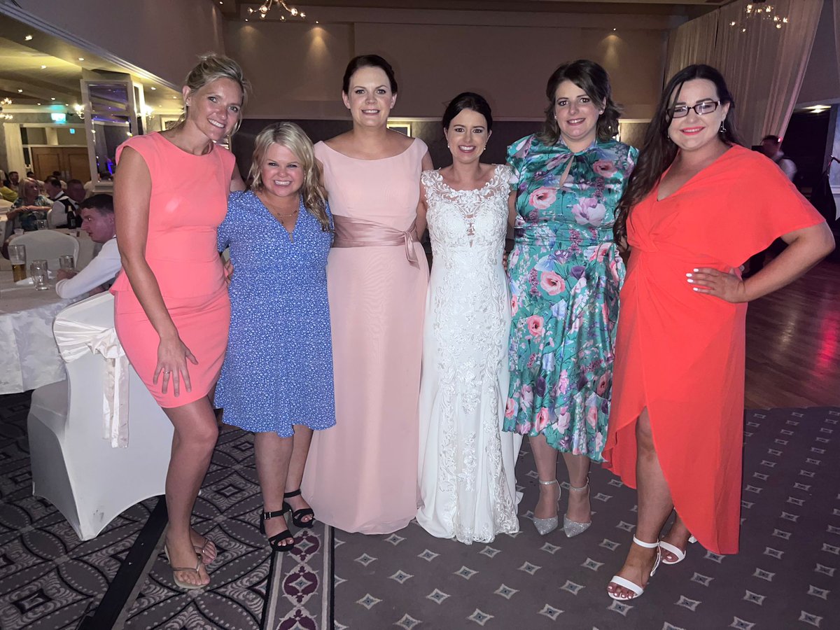 CarolineMcTweet's tweet photo. Grateful for these girls in my life. First met them when I moved to Dublin when I was 12 to attend the special school for the Deaf. We all travelled from Cork, Wexford, Kilkenny, Longford and Donegal and shared a boarding group together. #FriendsWhoAreSisters #DeafCulture https://t.co/sb1aySc2QD