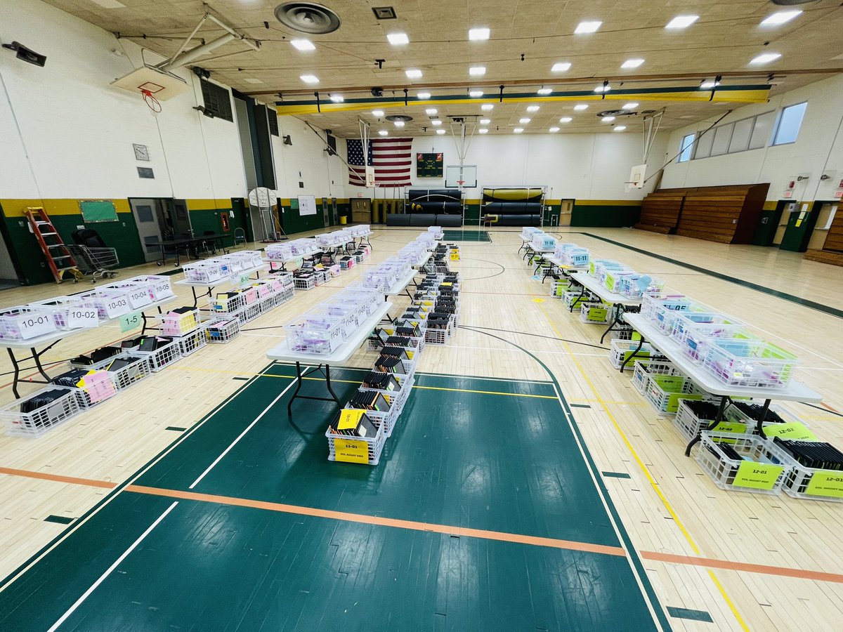 ojasray's tweet photo. MacBook Distribution for 12,11, and 10th grade starts tomorrow! https://t.co/SAcnzMuBf0