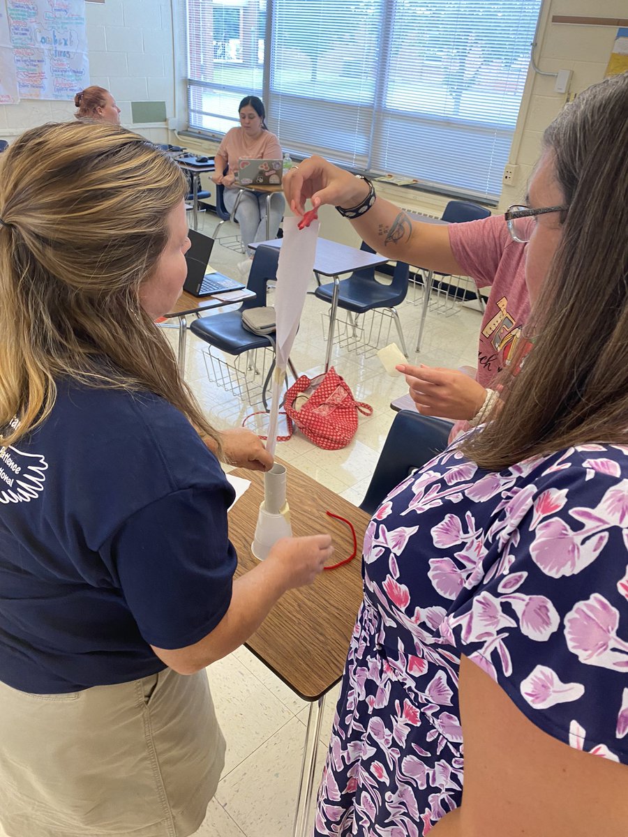 clgilmore77's tweet photo. Loved teaching about team building activities today at the WCS Block Party Conference!!! Session 2. #wcsrockstheblock https://t.co/fN0eEHSUow