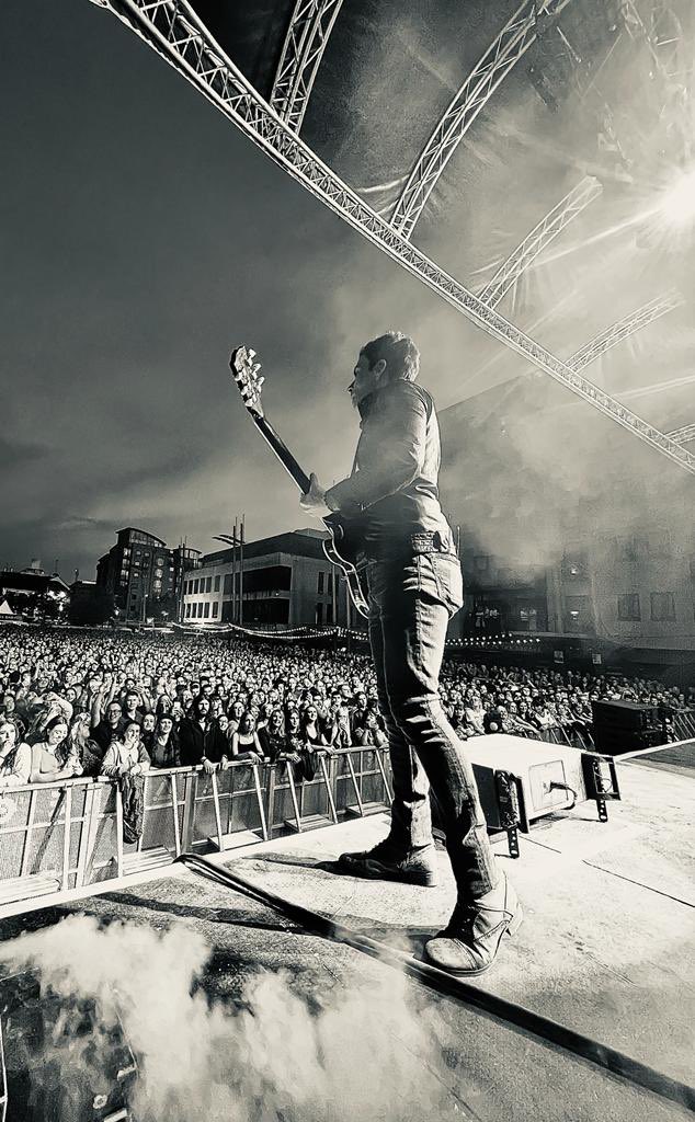 stereophonics tweet media