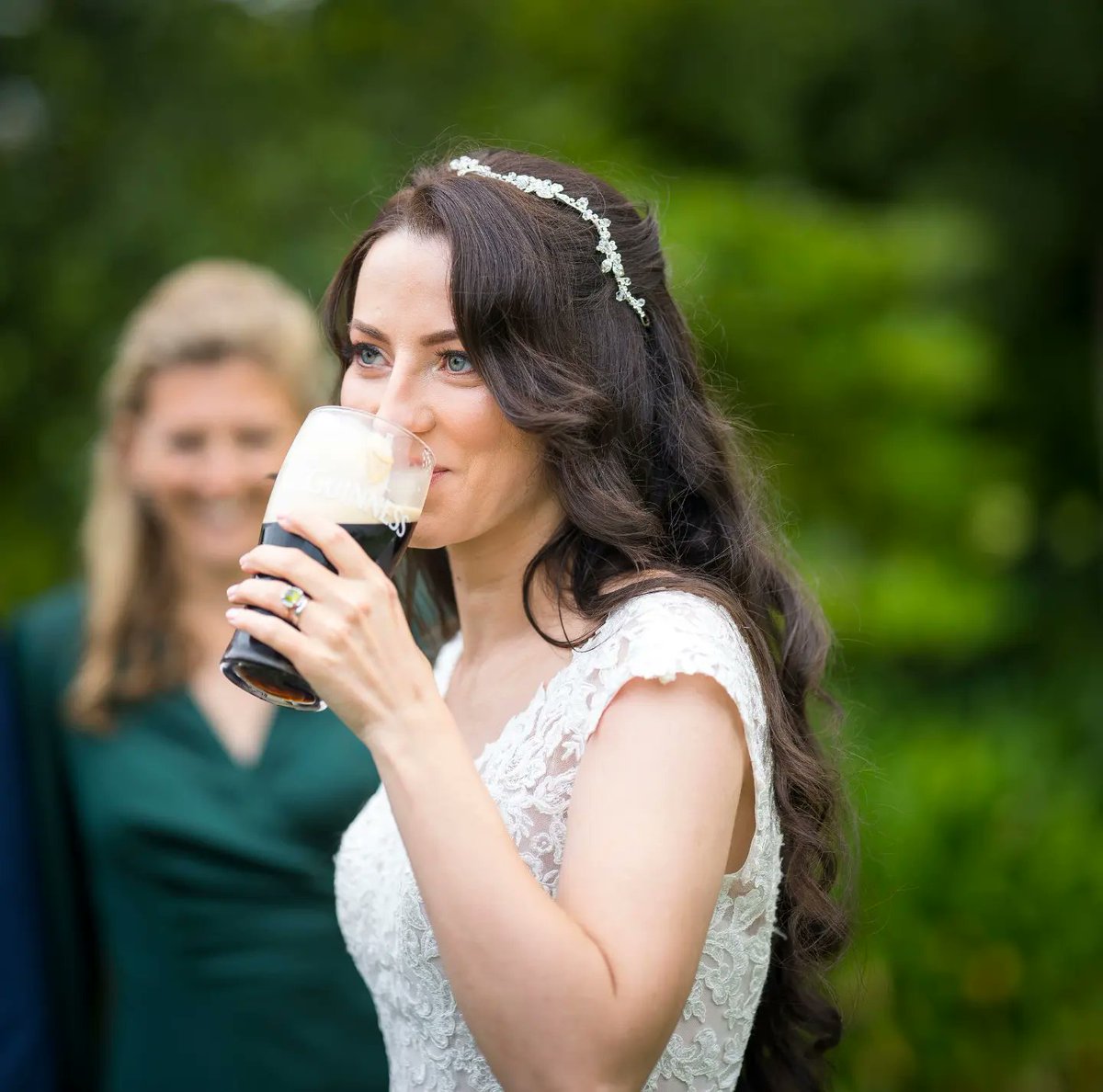 prettyprovoking's tweet photo. Our besties got married and it was glorious! @GuinnessIreland, I have your poster girl right here 💚 https://t.co/hg2Y1a8rHa