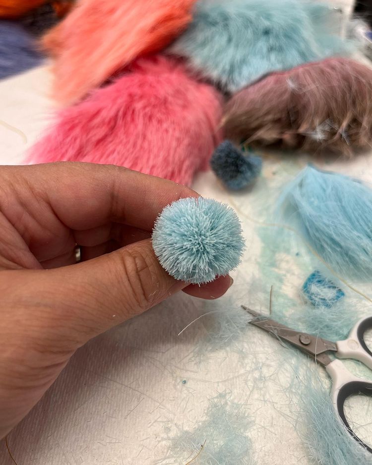 BurrardArts's tweet photo. The caribou tufting in #MichelleSound's "Aunties Holding It Together" was created by stitching and trimming bundles of dyed caribou hair into cheerful pompoms. Come see these and other intricate details in Sound's works, including beadwork, embroidery, and porcupine quillwork. https://t.co/pAa0CDiJOm