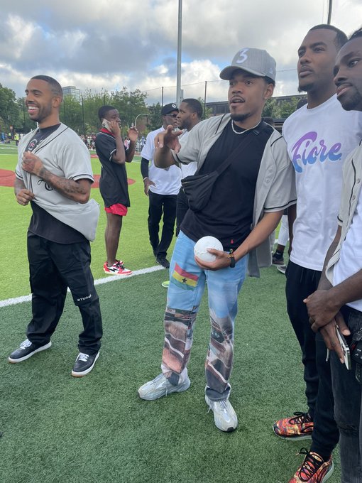 So I got back into performing n rapping   Performed for chances back to school basketball game and linked<a href="/tag/newprofilepic"class="tags"><span>#newprofilepic</span></a>