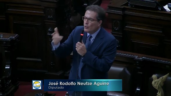 Rodolfo Neutze, <a href="/creoguate/">CREO GUATEMALA</a>, solicitó a la Junta Directica del <a href="/CongresoGuate/">Congreso Guatemala</a> a que invite a los integrantes de la comisión de postulación para contralor ya habilitados a ser juramentados.

#ElecciónContralor
1/2