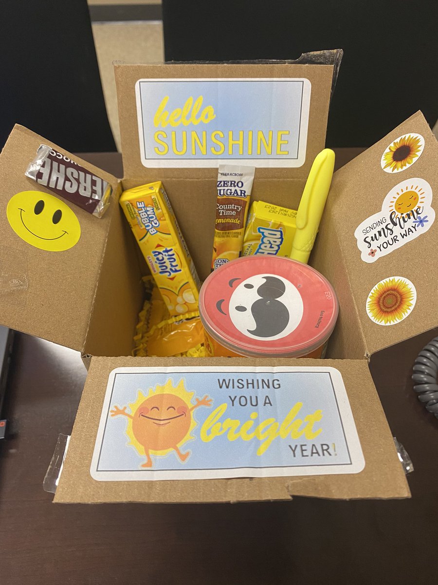 Sending gratitude to <a href="/LamarCISD/">Lamar CISD</a> for helping me unbox some sunshine on this rainy day! Thank you <a href="/Dr_RNivens/">Dr. Roosevelt Nivens</a>,  <a href="/aabates/">Alphonso Bates</a>, @DrTerriMossige, <a href="/andree_osagie/">andree osagie</a>, <a href="/DianeParks8/">Diane Parks</a>, <a href="/waynemorren/">Wayne Morren</a>, <a href="/marlonwaites/">Dr. Marlon R. Waites Jr.</a>, and Dr. Hood! #unboxinglamarcisd