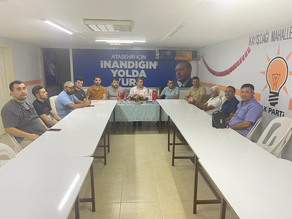 MUHAMMETAKDENZ3's tweet photo. Sorumlusu Olduğum Kayışdağı Mahallemizin Haftalık Olağan Yönetim Kurulu Toplantısını Kayışdağı Mahalle Başkanı @kiyasettincice1 Başkanlığında Mahalle Yönetimi Katılımıyla Gerçekleştirdik. İstişarelerde Bulunduk. Hayırlara Vesile Olsun.

@bbismailerdem
@ofarukcelikTR
@AbdullahGr https://t.co/miWTq6nOd1