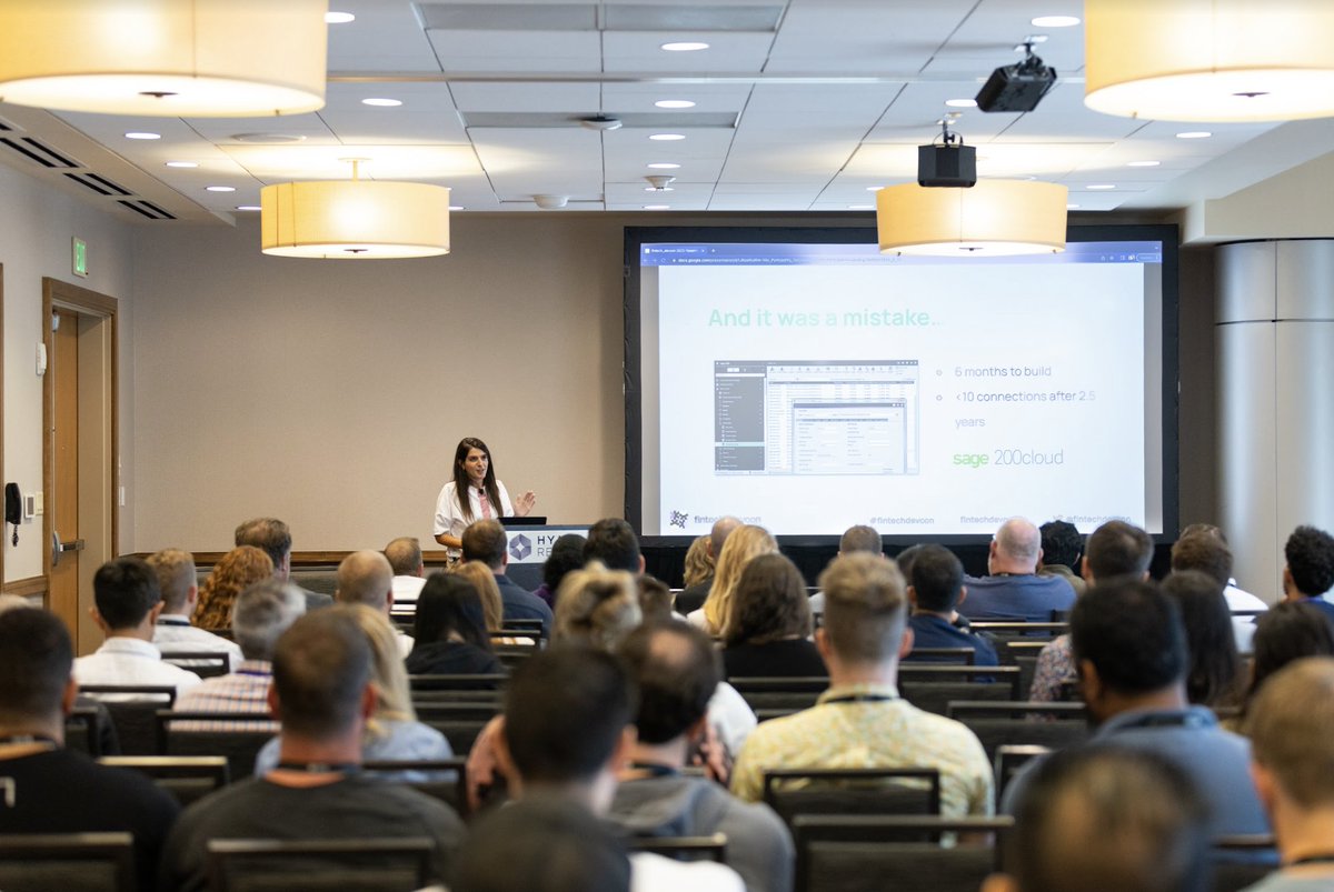 fintechdevcon's tweet photo. 🏆Superb talk from Yasamin sharing the many challenges of rapidly scaling a #product team. We loved hearing about your experiences! @CodatData https://t.co/kL0tW7QkKt