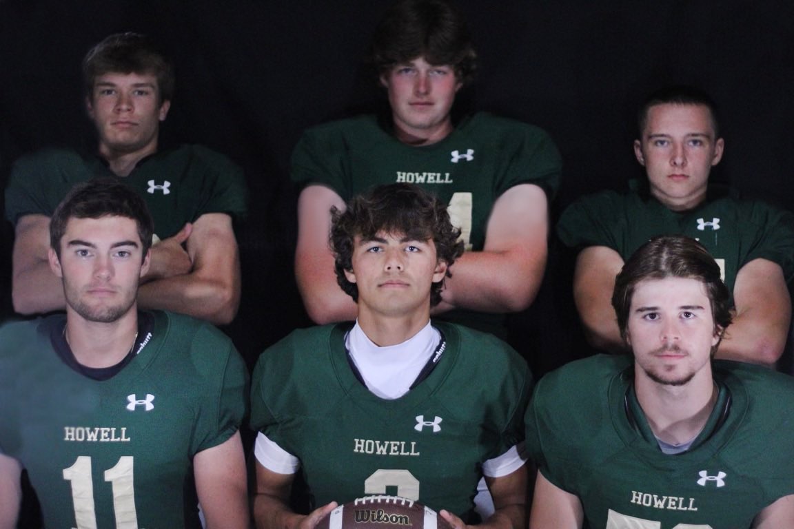 GAME DAY EVE‼️‼️‼️

Make sure you all drip out to school tomorrow for the first game in your hawaiian🌺🌺

BETTER SEE ALL OF YOU @ STEVENSON TMR😈😈😈