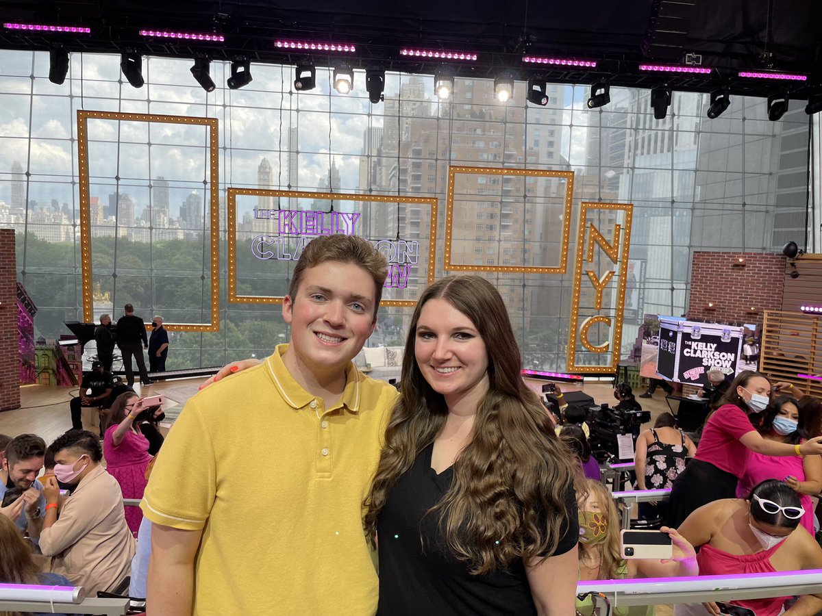 SIERRAYahLater_'s tweet photo. NYC Kelly Clarkson Show🤩🤩 @blakehanrahan_  #KellyClarksonshow #KellyClarkson #NYC https://t.co/6VBuCT3QOE