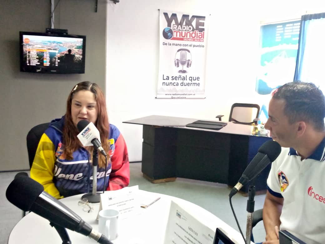 La titular de la #ZET <a href="/Berzabethg1/">Berzabethgandicaoficial</a> calificó de positivo el balance de trabajo educativo y formativo del <a href="/TachInces1/">INCES TÁCHIRA</a> cuyo titular Geovanni González ha logrado unificar un equipo humano dedicado a la obra de Gobierno a cargo de <a href="/FreddyBernal/">Freddy Bernal</a> 
#UnAulaensuCasa
🎤🎧📻
@MPPEDUCACION