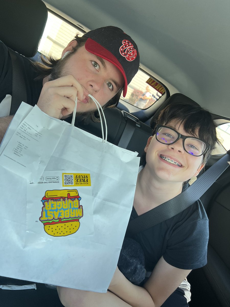 mjcall's tweet photo. @MrBeast my twins insisted on a burger when we were near a restaurant. We are fundraising for our high school cheer trip to the Citrus Bowl and Kay wants to know if you would be a sponsor! https://t.co/y1C0YrvyPH