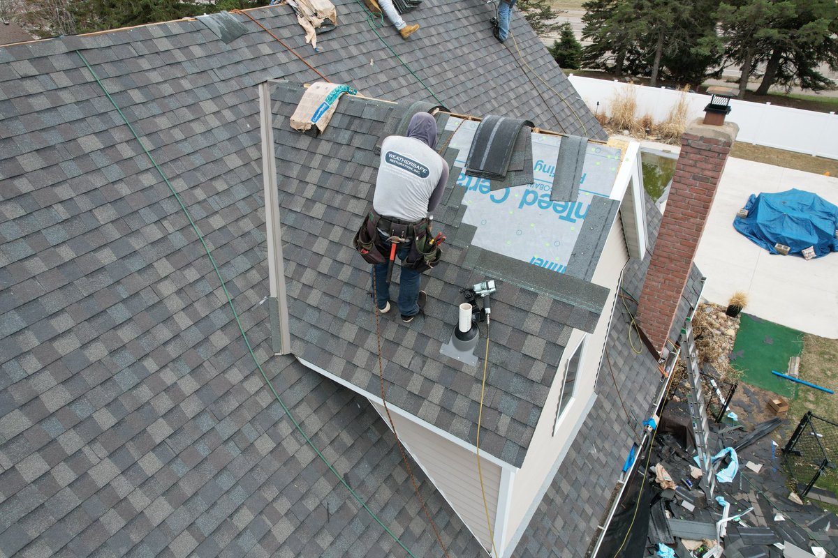 WeathersafeInc's tweet photo. Now that’s steep! While some roofing projects may be more detailed or meticulous than others, our high-quality work never wavers. #roofing #roofrepair https://t.co/fHTXGu1EAB