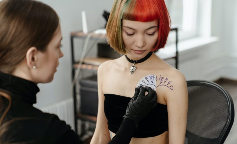 Reductress's tweet photo. QUIZ: Is Your Tattoo Artist Hot or Just Touching You?: https://t.co/fa89U87M2P https://t.co/ajVWyJ7Fs4
