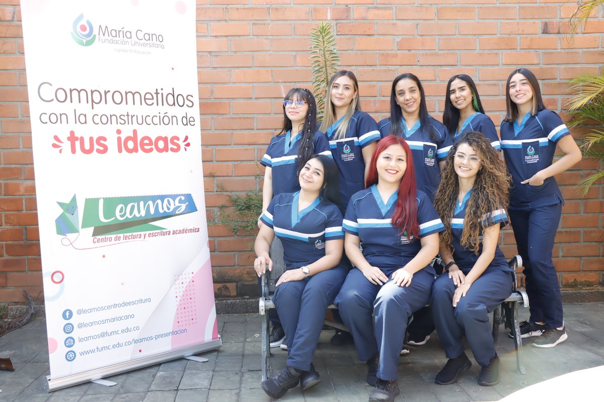 LeamosMariaCano's tweet photo. El equipo leamos te espera en este nuevo periodo académico. 🦊✨ https://t.co/lhpws4dHxA