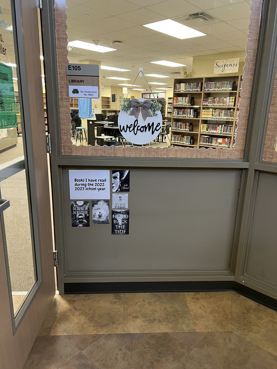 RCFElibrary's tweet image. Promoting reading to our @MCJHGators is something that is a MUST as a librarian. I have already have staff and students comment on the different books featured or that I have read.
#MAYDEforthis #promotereading