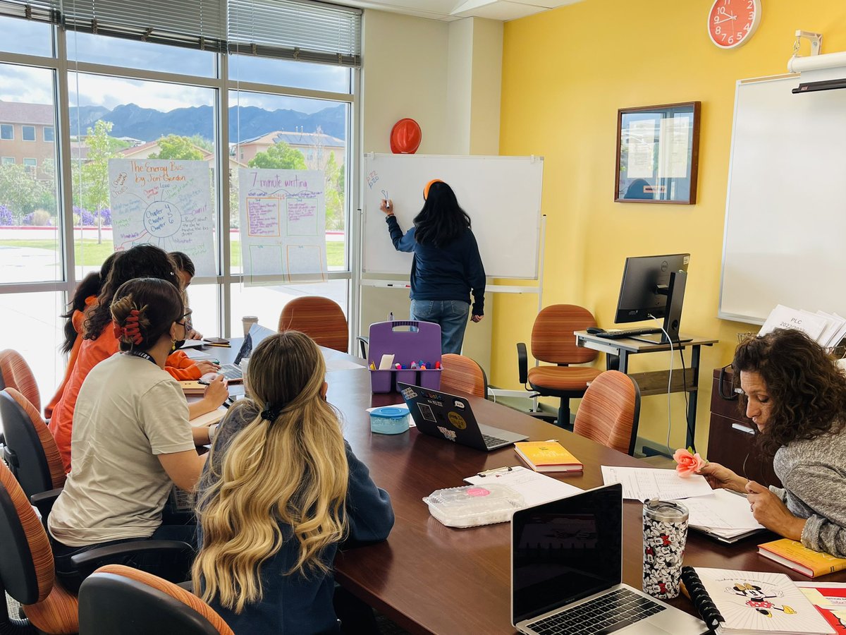 ReyesElementary's tweet photo. Our @ReyesElementary teachers facilitating the PLC conversations-focused on content/TEKS and best practices ✏️ #BeCanutillo #plcframework https://t.co/5pjLHOFczH