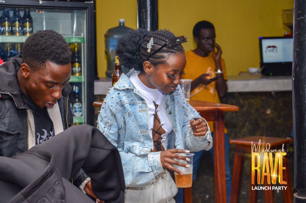 arthur_gum1's tweet photo. It’s Oliwa O’clock.
Muliwa???? Nze ndi my #Court8MidweekRave 

#Ractive https://t.co/PxfFuXd6LD