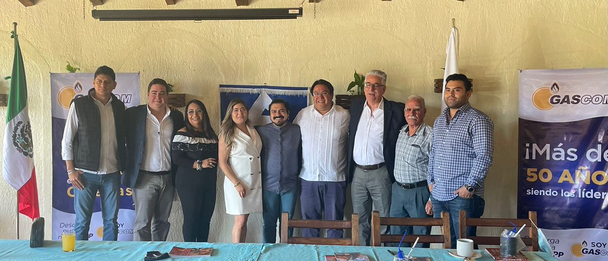 El día de hoy en un reconocido Hotel de la ciudad, se llevo a cabo la firma del convenio entre CANACO SERVYTUR SAN CRISTÓBAL DE LAS CASAS y <a href="/Atenciongascom/">Atenciongascom</a>.

Esta alianza traerá muchos beneficios para nuestros socios.

#Unete #DescargalaApp #Familiagascom