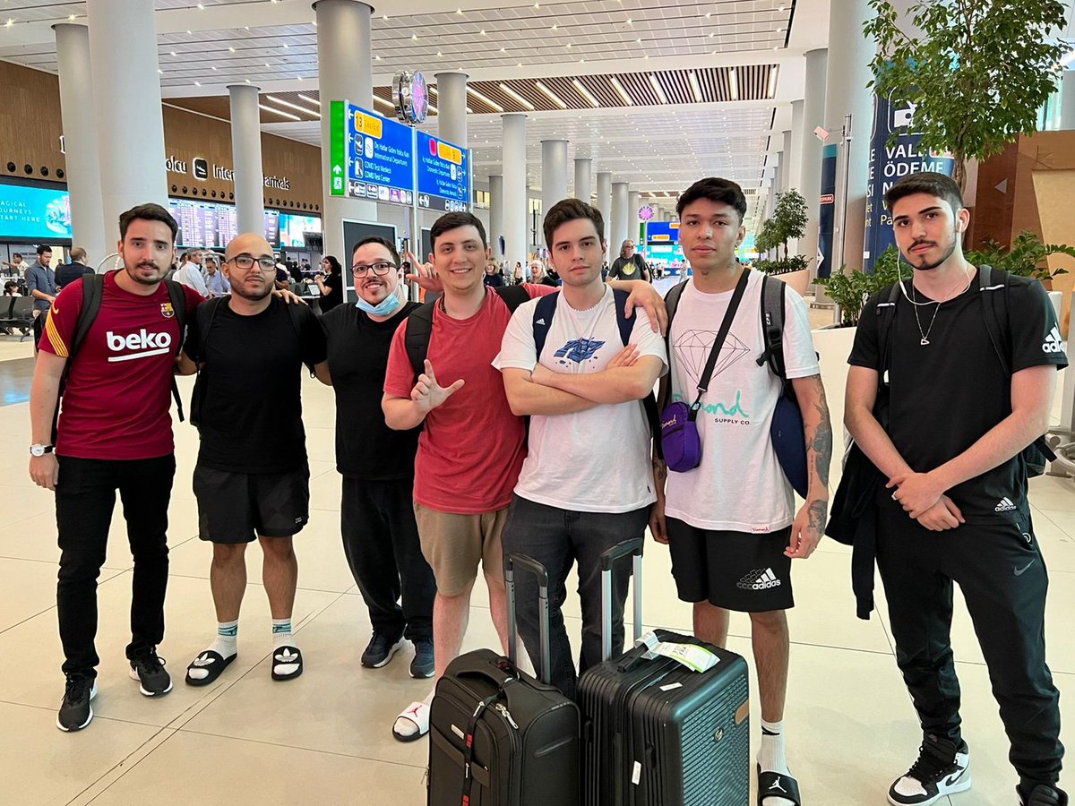 LOUDgg's tweet image. Prontos para o #VALORANTChampions? 

🇧🇷 #LOUDWIN