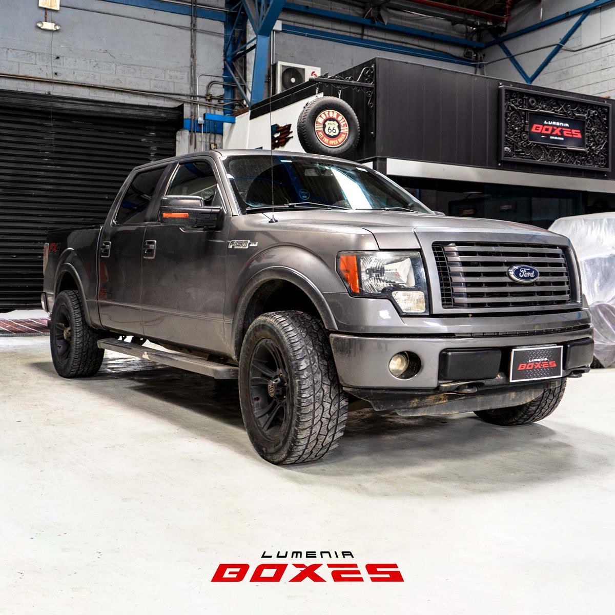 LumeniaBoxes's tweet image. Mira como llegó a nuestros talleres esta #Ford #F150 2014, y como se fue luego de pasar por la cabina de pintura y recibir un cambio completo. ¡Quedó como nueva! #BoxesStyle ✨

📲 Cotiza con nosotros: bit.ly/TWBoxes