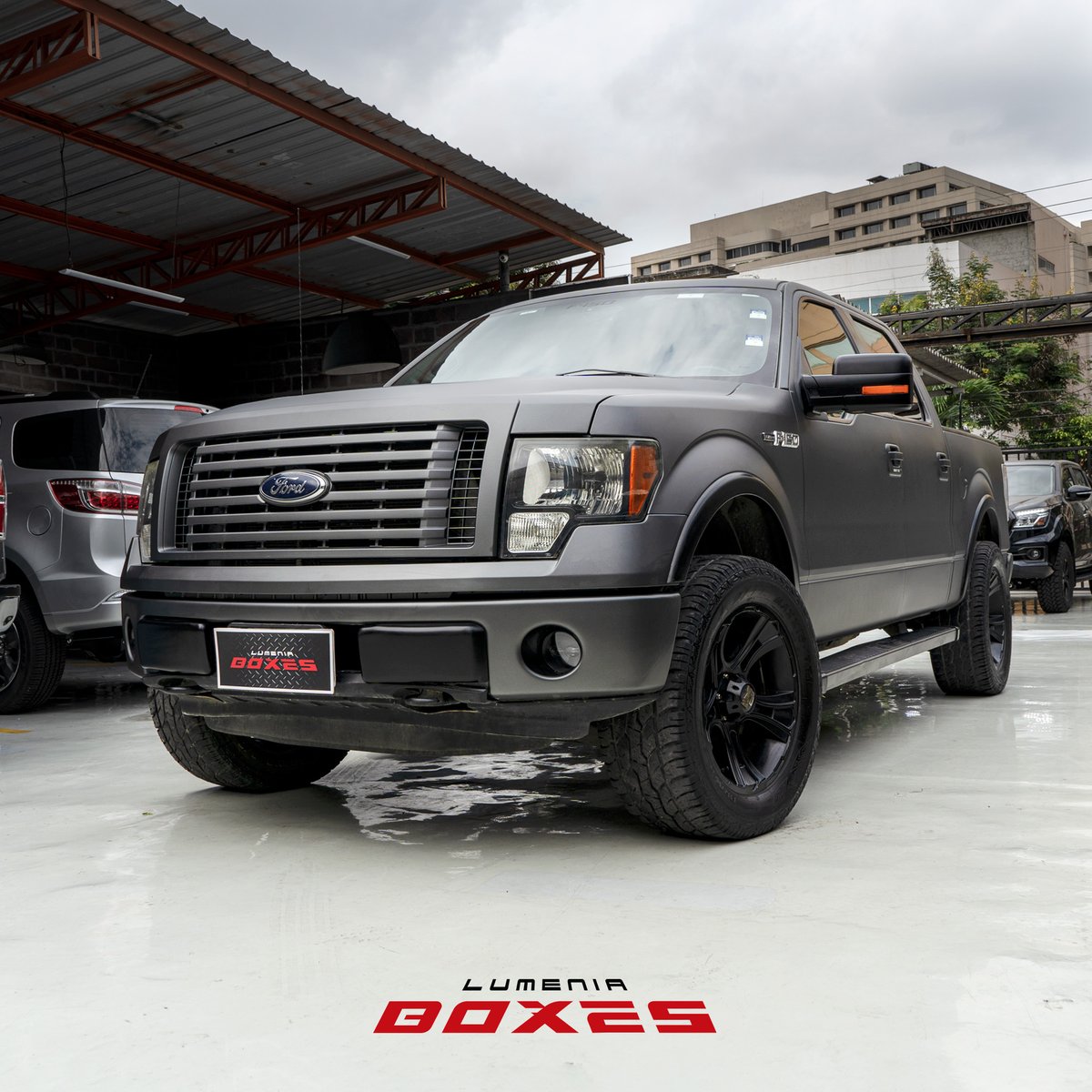 LumeniaBoxes's tweet image. Mira como llegó a nuestros talleres esta #Ford #F150 2014, y como se fue luego de pasar por la cabina de pintura y recibir un cambio completo. ¡Quedó como nueva! #BoxesStyle ✨

📲 Cotiza con nosotros: bit.ly/TWBoxes