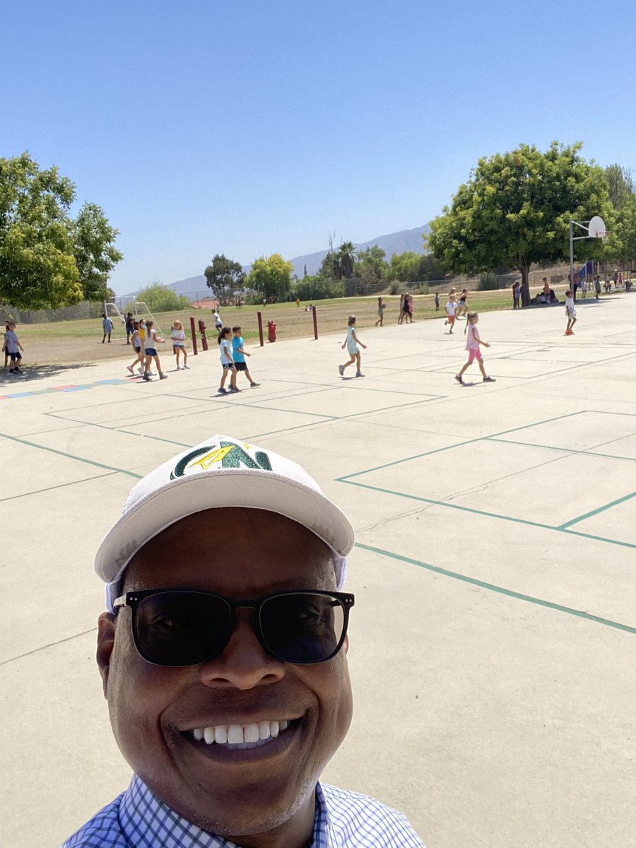 Dr. Reggie Thompkins, Ed.D tweet media